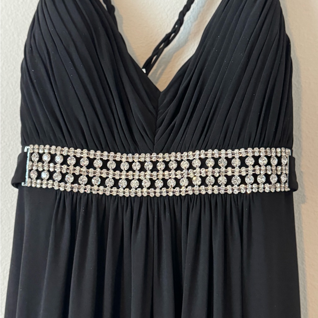 Elegant Black Evening Dress With Rhinestone Detail